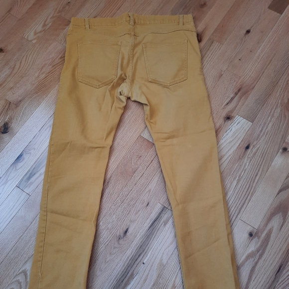 Bundle of men's jeans - Picture 6 of 12